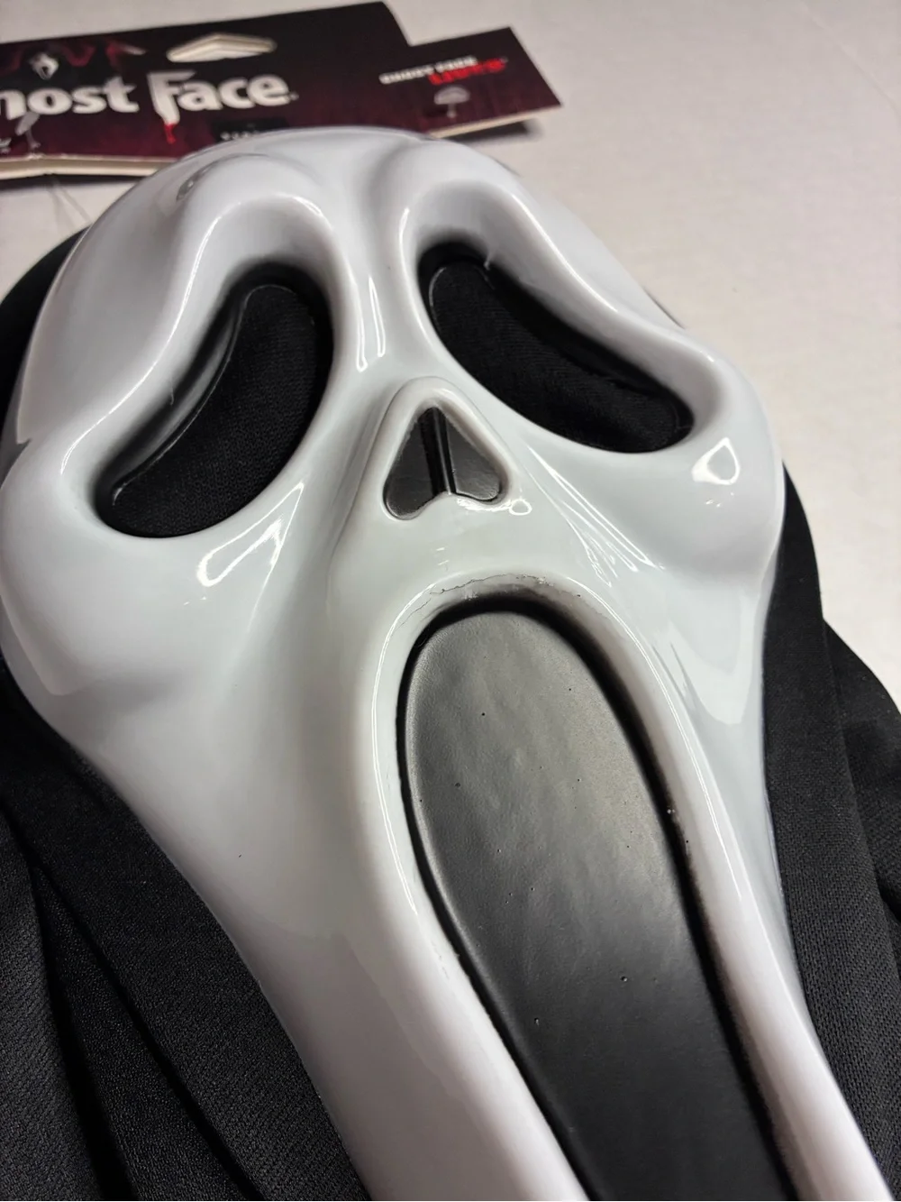 Fun World Ghost Face Lives Mask Scream Halloween Slip On Costume Collectible.